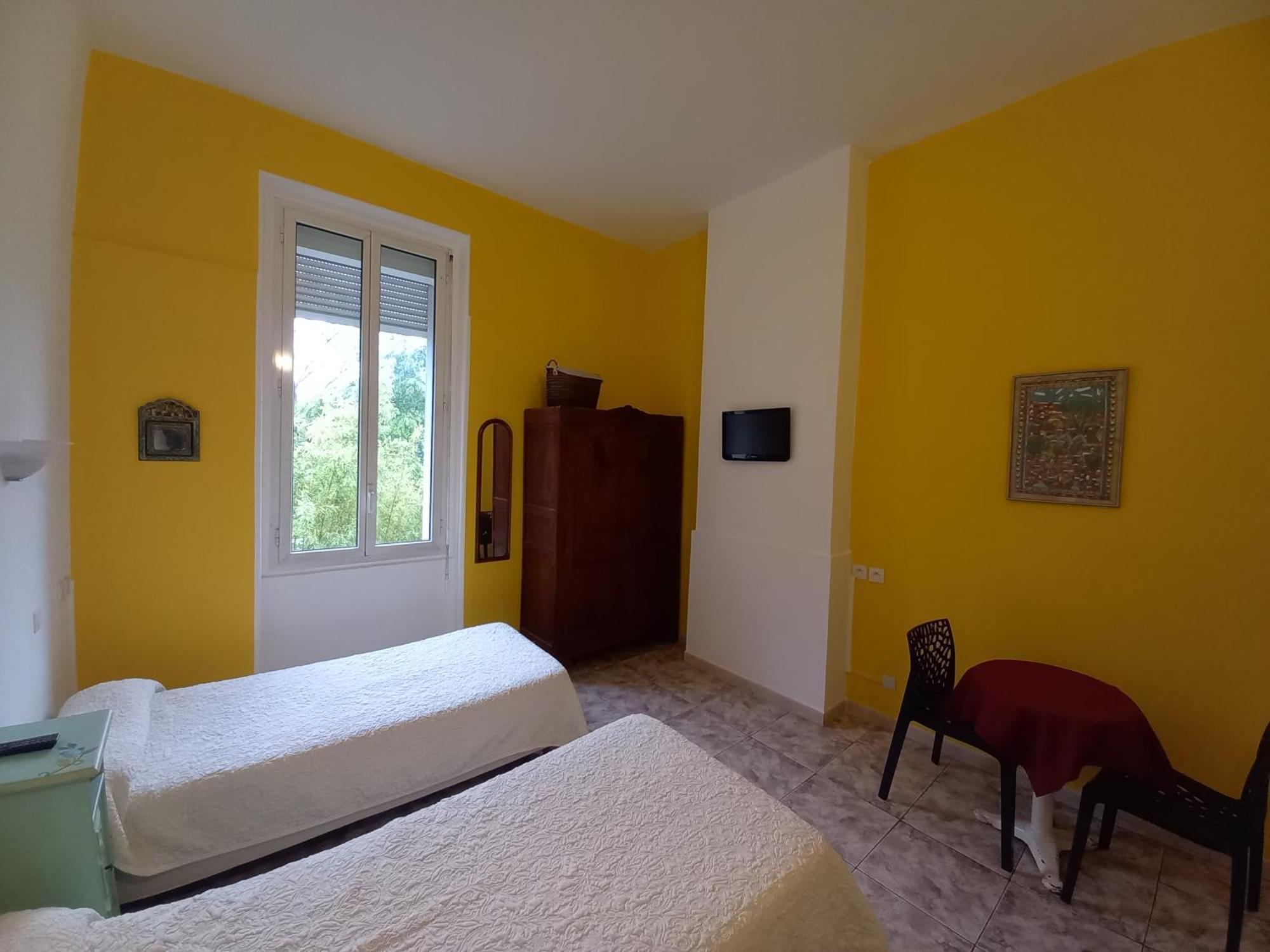 Hotel Acapulco Montpellier Eksteriør bilde