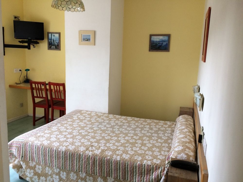 Hotel Acapulco Montpellier Eksteriør bilde